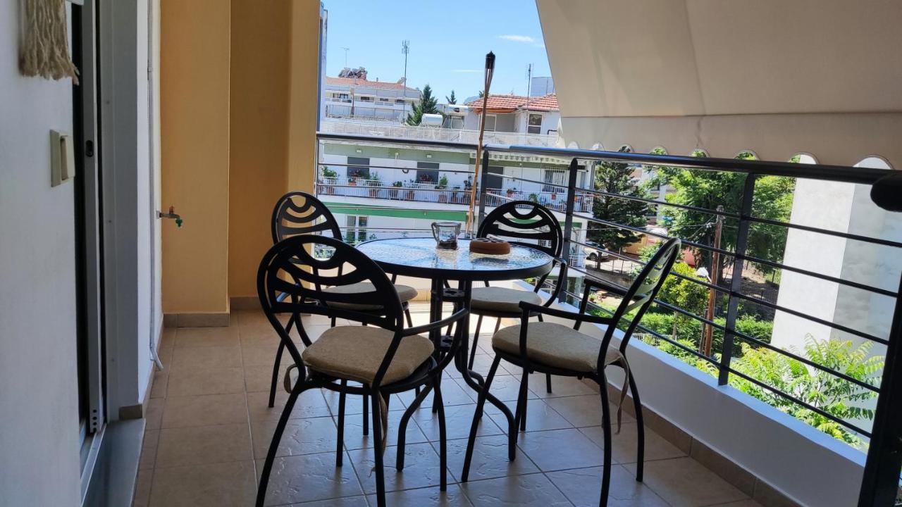 Rock & Roll 2 - Modern Apartment In Trikala Экстерьер фото