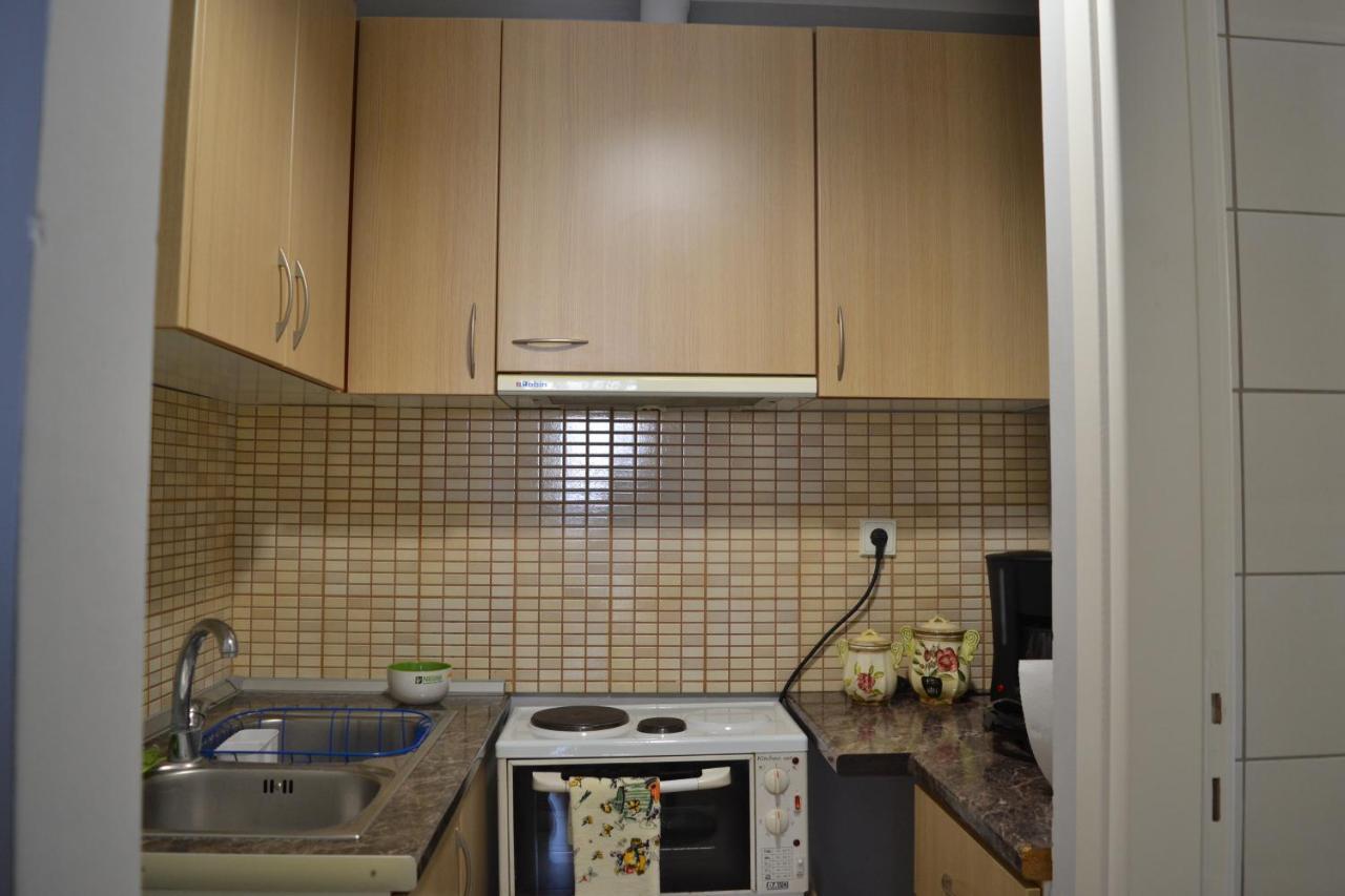 Rock & Roll 2 - Modern Apartment In Trikala Экстерьер фото